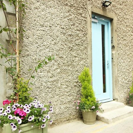 Harry Clarke Mews At The Castle Hotel ดับลิน ภายนอก รูปภาพ