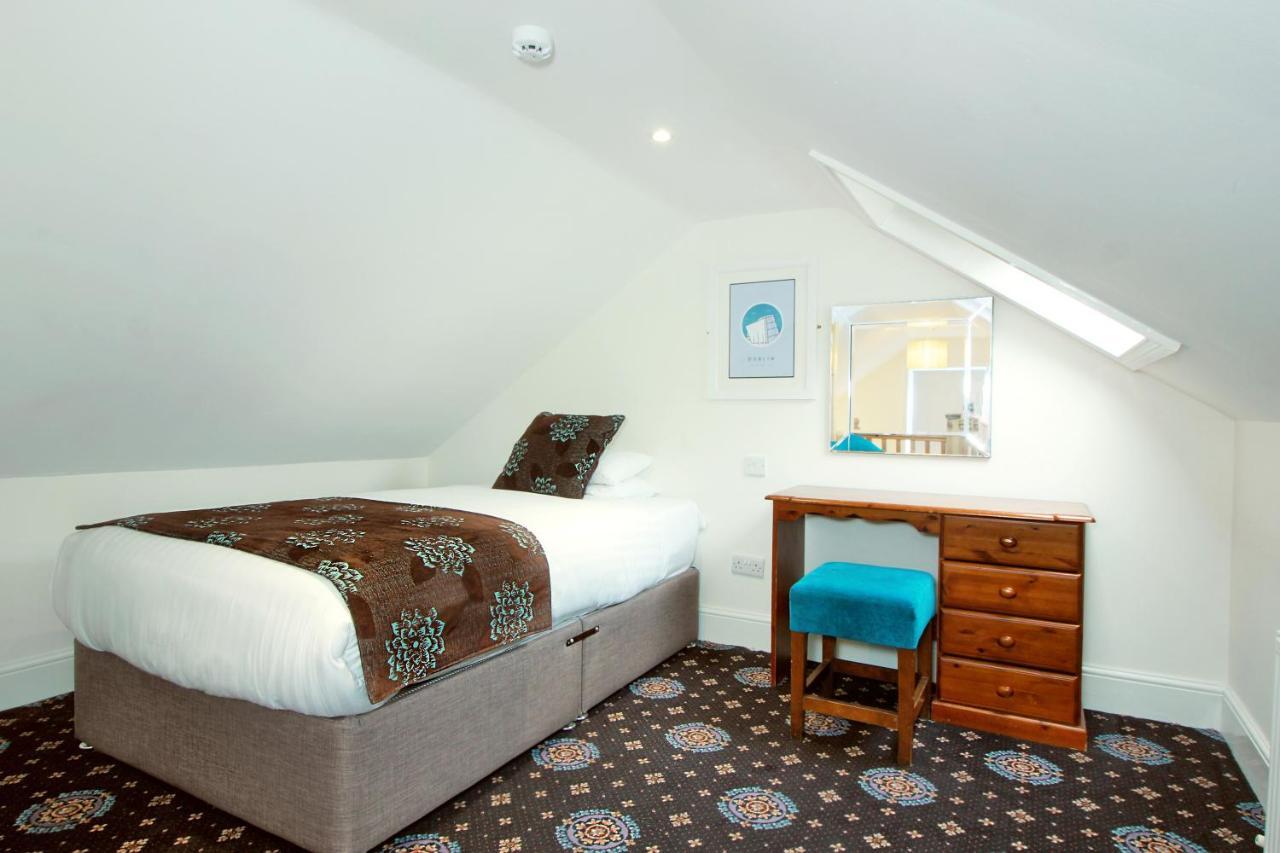 Harry Clarke Mews At The Castle Hotel ดับลิน ภายนอก รูปภาพ