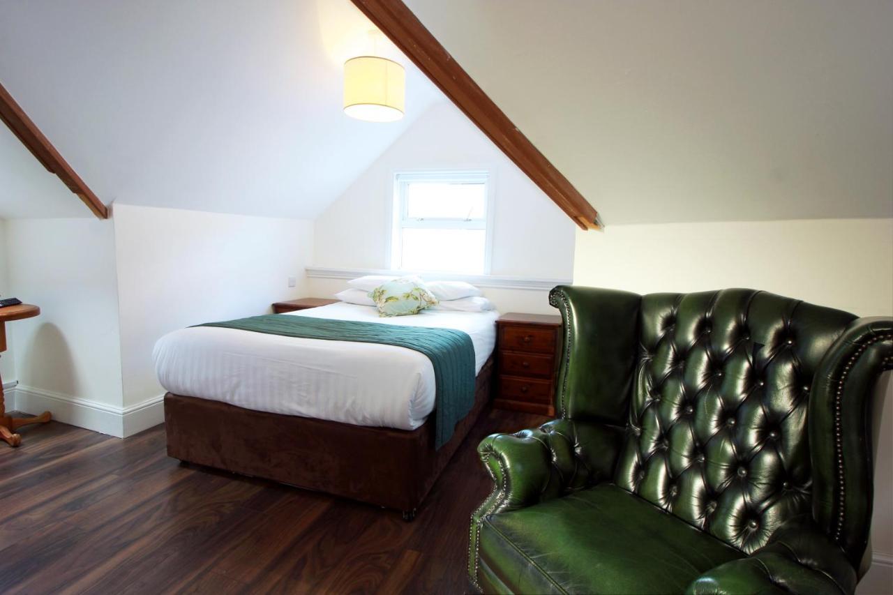 Harry Clarke Mews At The Castle Hotel ดับลิน ภายนอก รูปภาพ